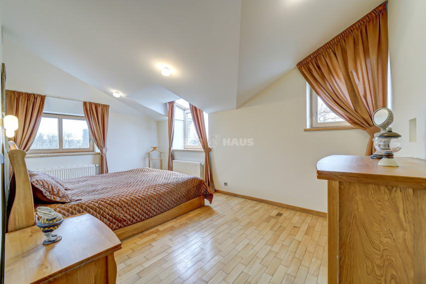 Nuomojamas butas S. Moniuškos g., Žvėrynas, Vilniaus m., Vilniaus m. sav., 186 m2 ploto, 6 kambariai 10