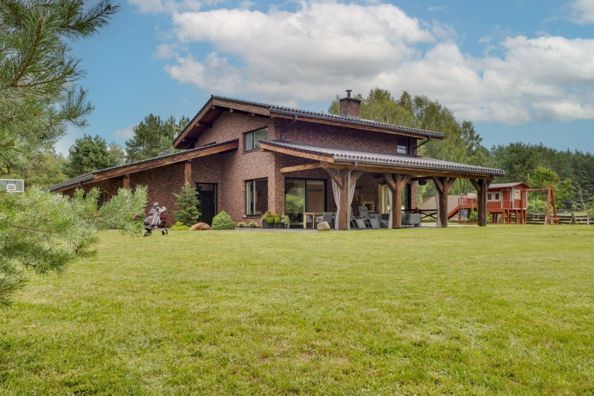 Parduodamas namas Leipalingio pl., Kaziulių k., Druskininkų sav., 300 m2 ploto, 2 aukštai 2