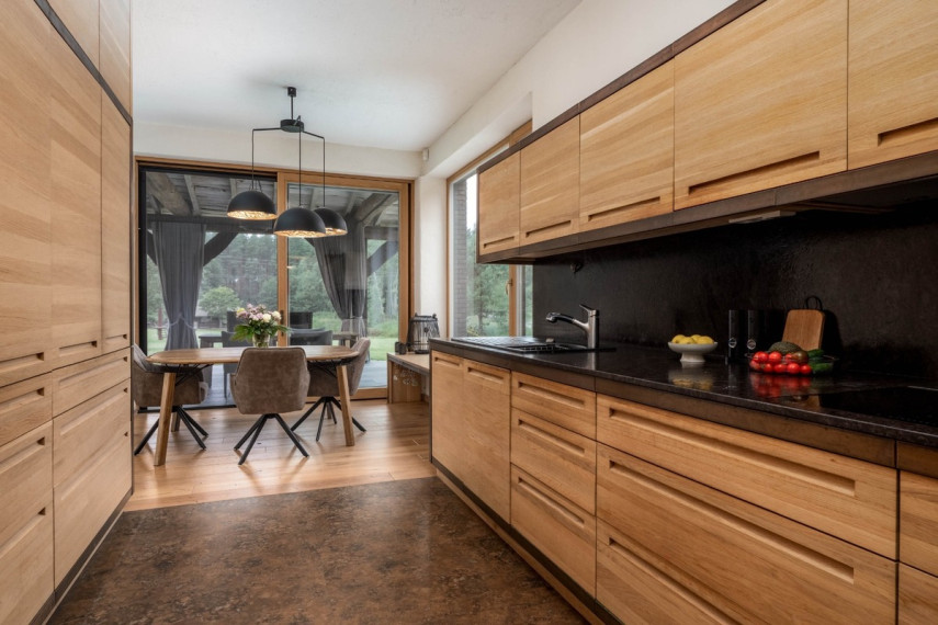 Parduodamas namas Leipalingio pl., Kaziulių k., Druskininkų sav., 300 m2 ploto, 2 aukštai 16
