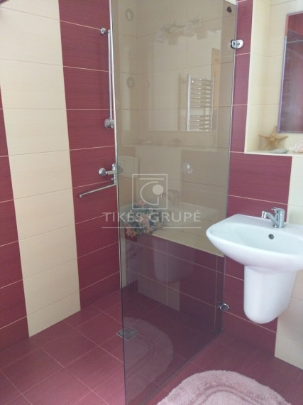 Parduodamas namas Smalininkų m., Jurbarko r. sav., 300 m2 ploto, 2 aukštai 5