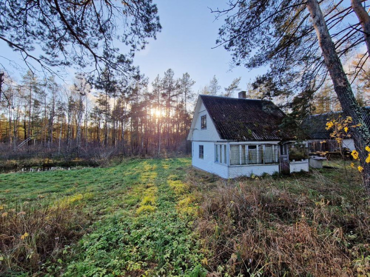 Parduodamas namas Antatiškių k., Molėtų r. sav., 35.00 m² ploto 2 kambariai 3