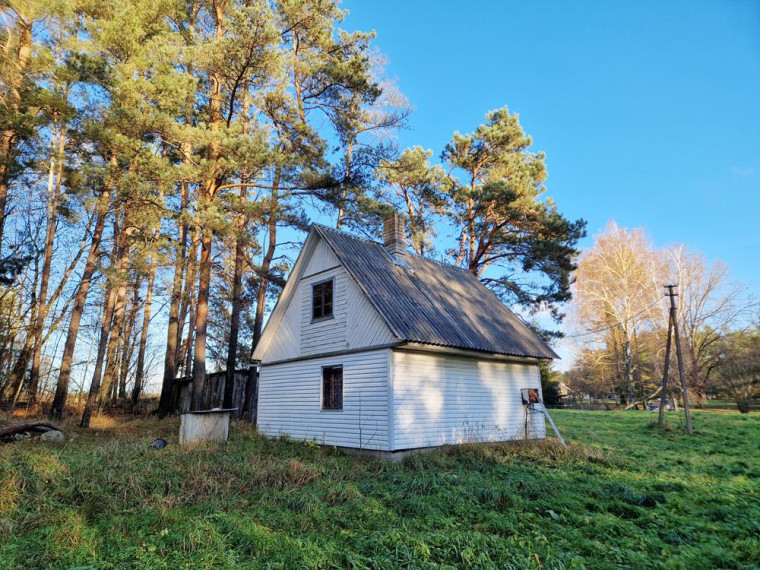 Parduodamas namas Antatiškių k., Molėtų r. sav., 35.00 m² ploto 2 kambariai 4