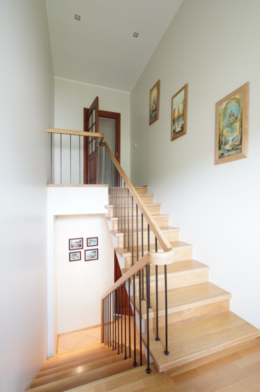 Parduodamas namas Riešutų g., Staniūnų k., Panevėžio r. sav., 642 m2 ploto, 2 aukštai 36