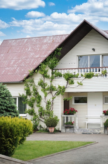 Parduodamas namas Riešutų g., Staniūnų k., Panevėžio r. sav., 642 m2 ploto, 2 aukštai 42