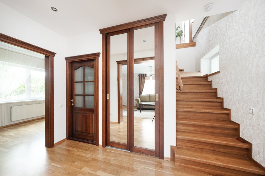 Parduodamas namas Riešutų g., Staniūnų k., Panevėžio r. sav., 642 m2 ploto, 2 aukštai 52