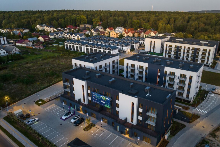 Parduodamas butas per kelis aukštus Lazdynėliuose, Vilniuje, 106 kv.m iš kurių 40 kv. m neregistruojama palėpė 21