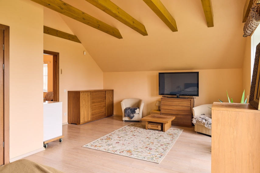 Parduodamas namas Marių g., Ventės k., Šilutės r. sav., 379.7 m2 ploto, 2 aukštai 19