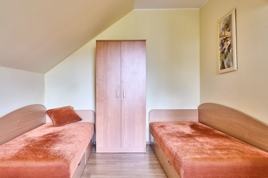 Parduodamas namas Marių g., Ventės k., Šilutės r. sav., 379.7 m2 ploto, 2 aukštai 35