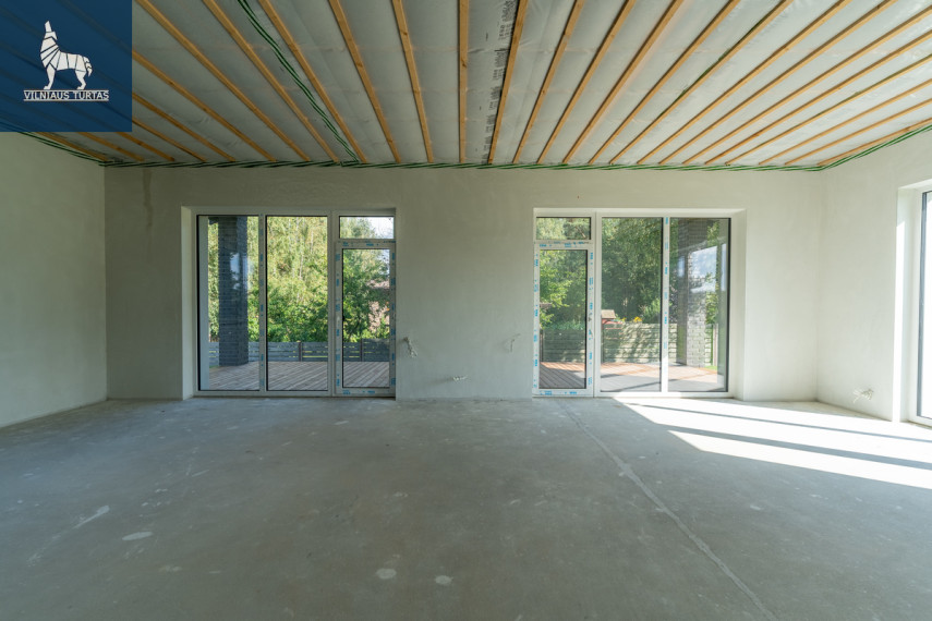 Parduodamas namas Jazminų g., Bajorų k., Vilniaus r. sav., 177 m2 ploto, 1 aukštai 9