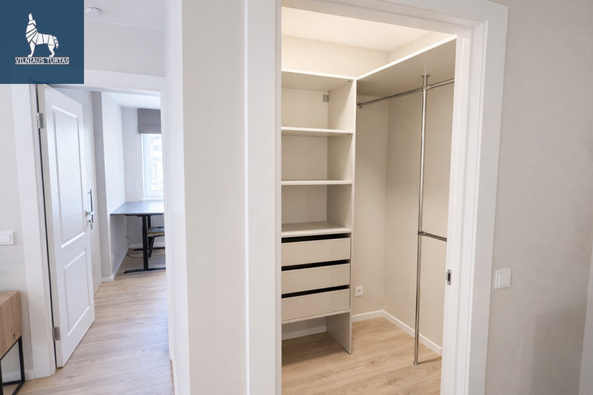 Parduodamas butas Daugėliškio g., Šnipiškės, Vilniaus m., Vilniaus m. sav., 67.07 m2 ploto, 3 kambariai 24