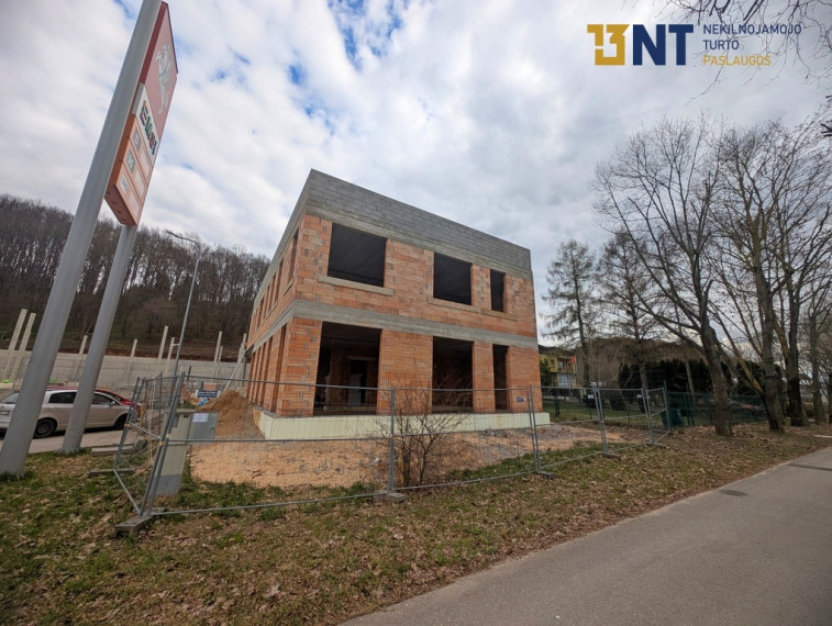 NAUJAS ADMINISTRACINĖS PASKIRTIES PASTATAS, GALIMA MEDICINOS PASKIRTIS 6
