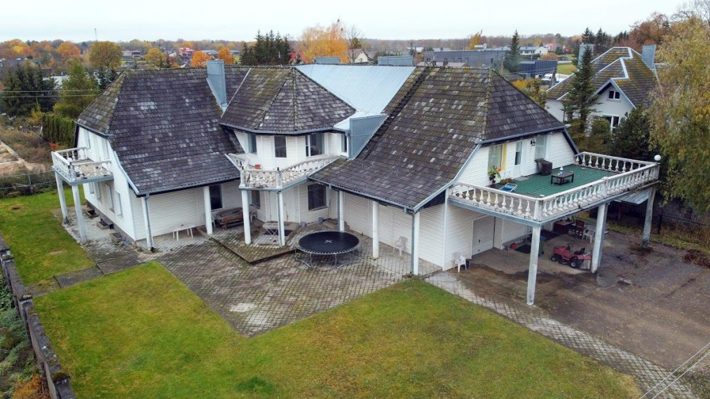 Parduodamas namas Kudrėnų g., Romainiai, Kauno m., Kauno m. sav., 1032.00 m² ploto 6 kambariai 1