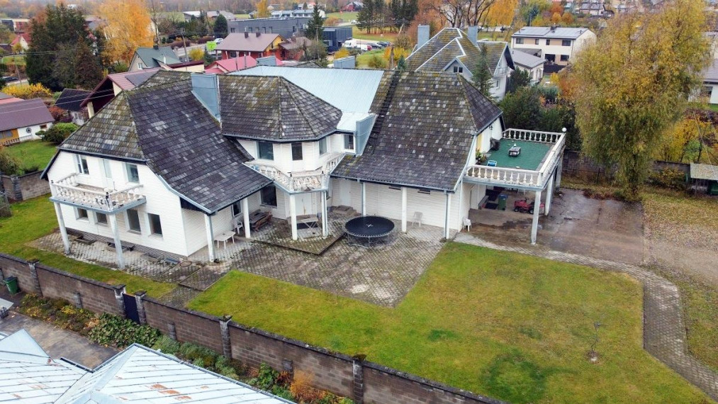 Parduodamas namas Kudrėnų g., Romainiai, Kauno m., Kauno m. sav., 1032.00 m² ploto 6 kambariai 17