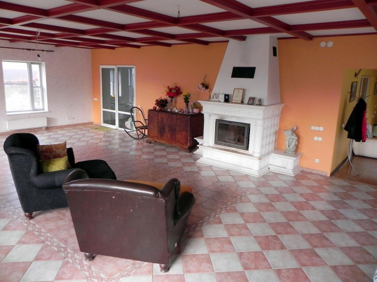 Parduodamas namas Kudrėnų g., Romainiai, Kauno m., Kauno m. sav., 1032.00 m² ploto 6 kambariai 3