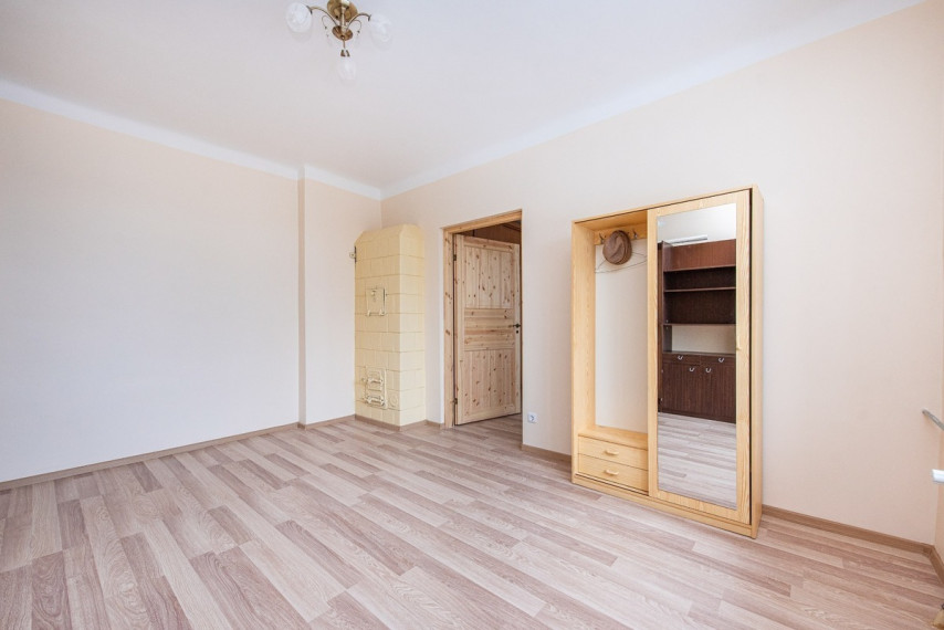 Nuomojamas butas Karaimų g., Trakų m., Trakų r. sav., 41.75 m2 ploto, 2 kambariai 5