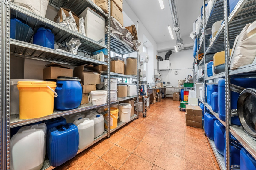 Nuomojamos administracinės, gamybinės, kitos paskirties, paslaugų, prekybos, sandėliavimo patalpos T. Ševčenkos g., Naujamiestis, Vilniaus m., Vilniaus m. sav., 126 m2 ploto 4