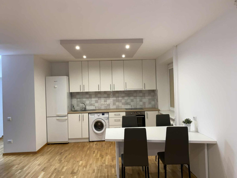 Parduodamas butas Liškiavos g., Druskininkų m., Druskininkų sav., 90.00 m² ploto 4 kambariai 1