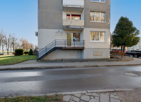 Parduodamos administracinės, paslaugų, prekybos patalpos Naftininkų g., Mažeikių m., Mažeikių r. sav., 62.19 m2 ploto