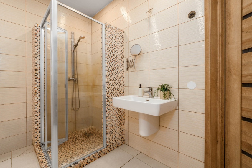 Parduodamas namas Vytauto g., Dukstynos k., Ukmergės r. sav., 216.04 m2 ploto, 2 aukštai 46
