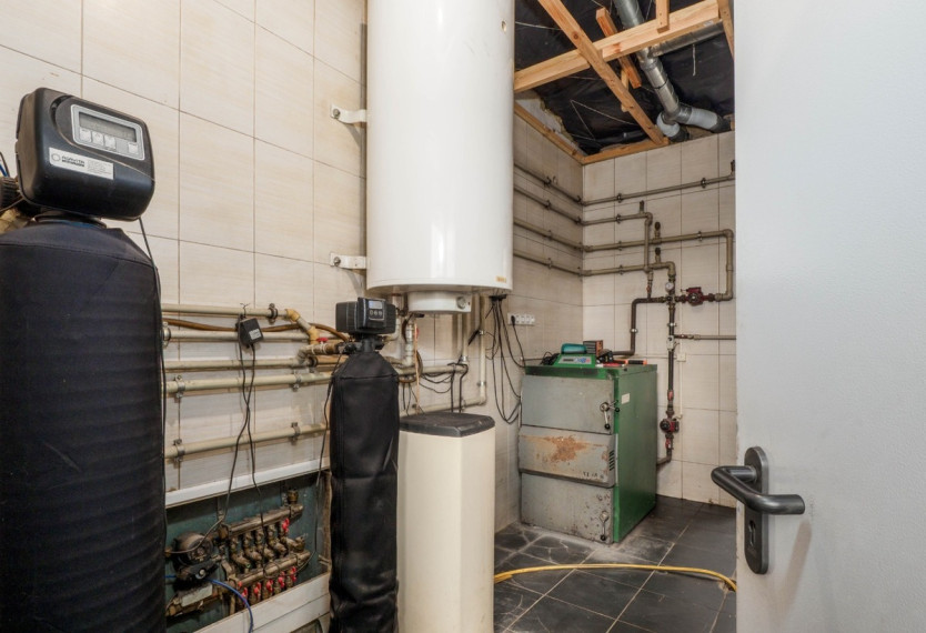Parduodamas namas Vytauto g., Dukstynos k., Ukmergės r. sav., 216.04 m2 ploto, 2 aukštai 48