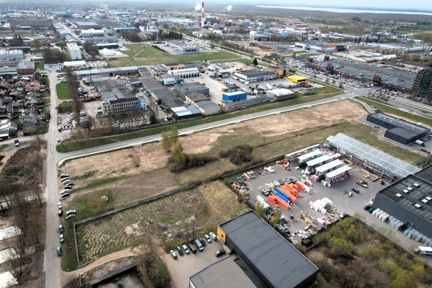 Parduodamas komercinės paskirties sklypas Girulių g., Žaliūkiai, Šiaulių m., Šiaulių m. sav., 13 a ploto 16