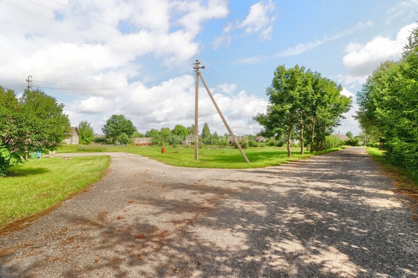 Parduodamas namas Daugeliškių k., Kauno r. sav., 212 m2 ploto, 1 aukštai 12
