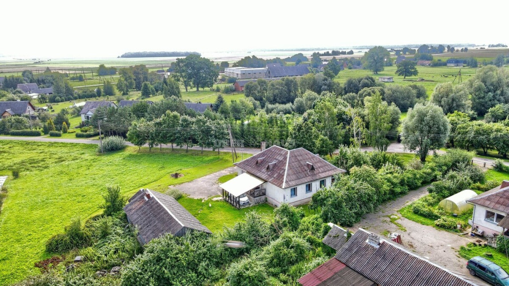 Parduodamas namas Daugeliškių k., Kauno r. sav., 212 m2 ploto, 1 aukštai 15