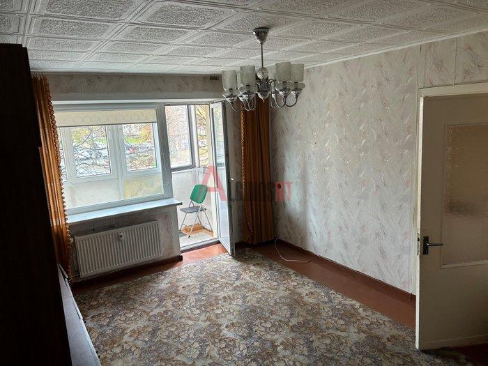 Parduodamas butas Kretingos g., Miško, Klaipėdos m., Klaipėdos m. sav., 51 m² ploto 3 kambariai 4