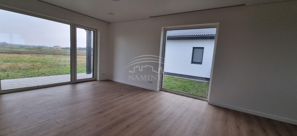 Parduodamas namas Kiauleikių k., Kretingos r. sav., 116 m2 ploto, 1 aukštai 5