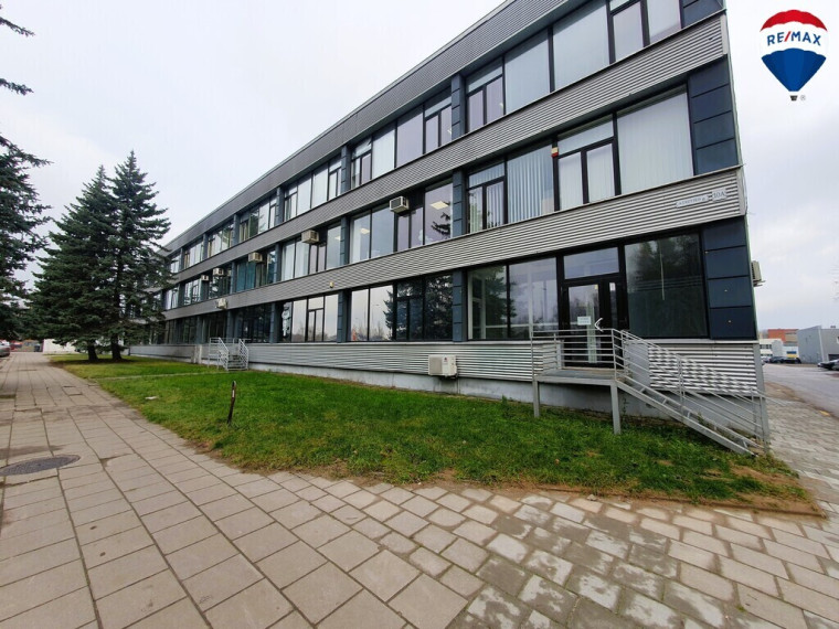 Nuomojamos įvairaus dydžio patalpos Ateities g. 10A, Vilniuje 1