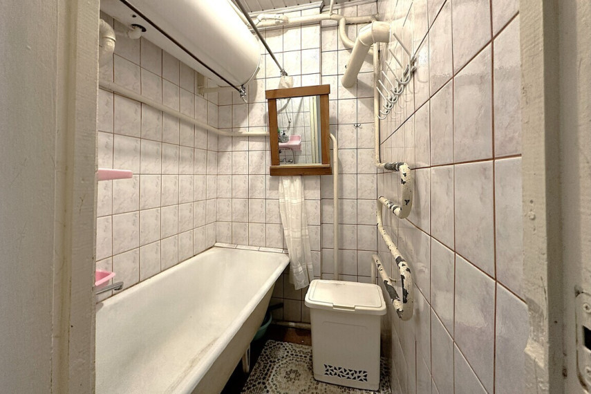 PARDUODAMA VERTIKALIAI DALINTA NAMO DALIS SU ŪKINIU PASTATU IR GARAŽU KREKENAVOS G. 4, PANEVĖŽIO MIESTO CENTRE 31