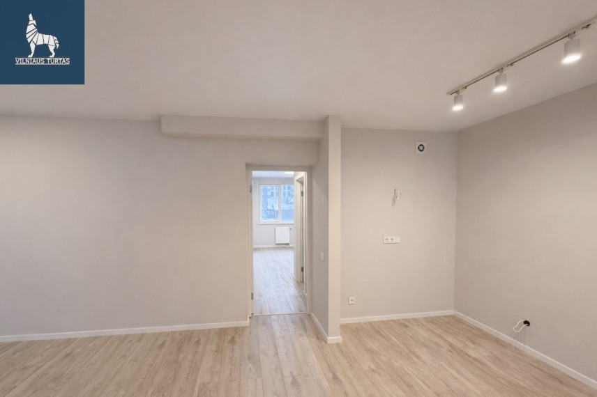 Parduodamas butas Daugėliškio g., Šnipiškės, Vilniaus m., Vilniaus m. sav., 69.72 m2 ploto, 3 kambariai 4