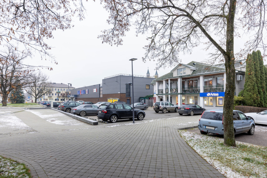 Parduodamos administracinės, kitos paskirties, maitinimo, paslaugų, prekybos patalpos J. Basanavičiaus a., Vilkaviškio m., Vilkaviškio r. sav., 786.39 m2 ploto 2
