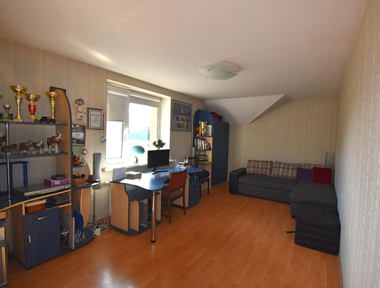 Parduodamas namas Baisogalos g., Šimšė, Šiaulių m., Šiaulių m. sav., 229.93 m² ploto 4 kambariai 18