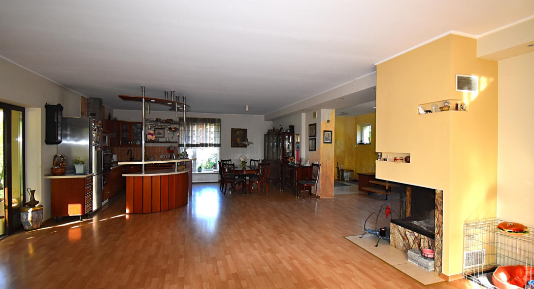 Parduodamas namas Baisogalos g., Šimšė, Šiaulių m., Šiaulių m. sav., 229.93 m² ploto 4 kambariai 10