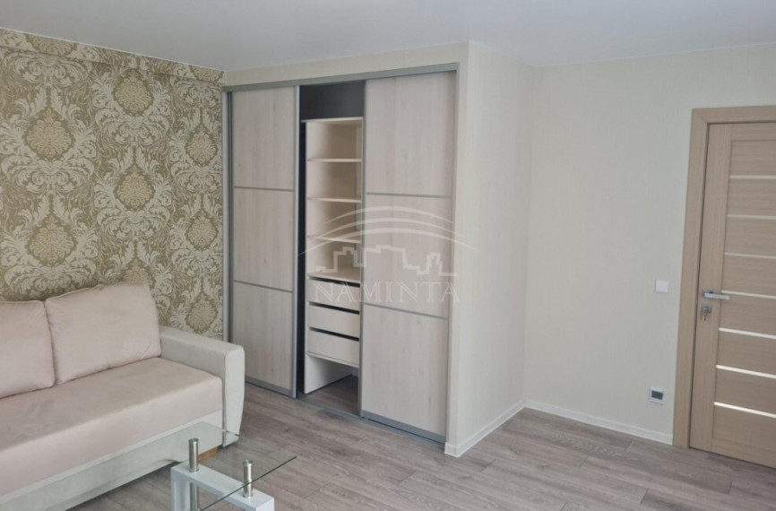 Parduodamas butas Sportininkų g., Sportininkai, Klaipėdos m., Klaipėdos m. sav., 30 m2 ploto, 1 kambariai 4