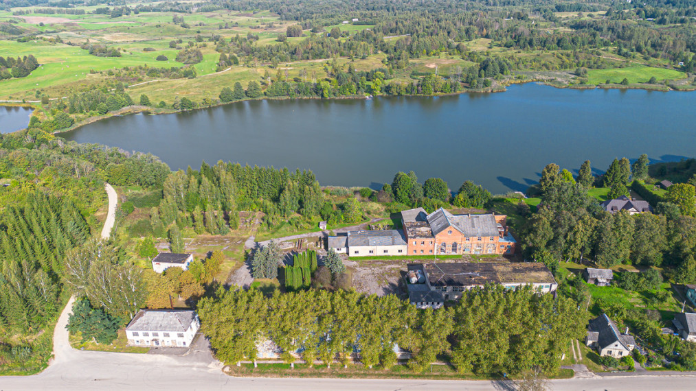 Parduodamas namas Kranto g., Ambraziškių k., Molėtų r. sav., 3996 m2 ploto, 3 aukštai 20