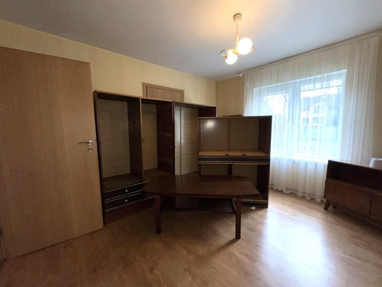 Parduodamas namas Vytauto Didžiojo g., Kelmės m., Kelmės r. sav., 73.25 m² ploto 3 kambariai 8