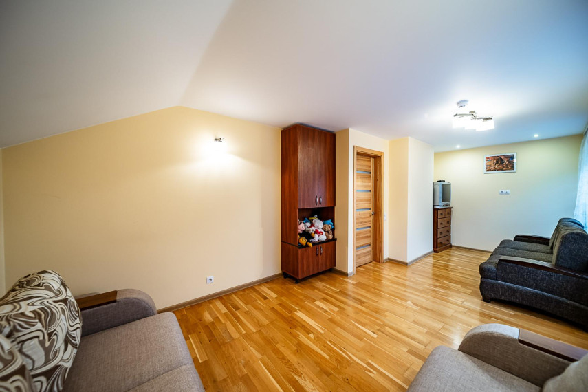 Parduodamas namas Etten-Leuro g., Pabaliai, Šiaulių m., Šiaulių m. sav., 202.76 m² ploto 5 kambariai 20