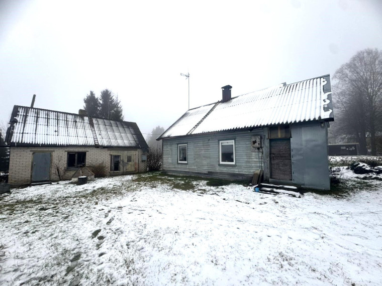 Parduodamas namas Kražantės g., Petrališkės k., Kelmės r. sav., 57.75 m² ploto 3 kambariai 4