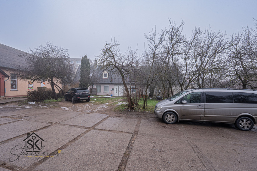 PIRMAME AUKŠTE PARDUODAMAS 3 KAMBARIŲ BUTAS ŠILUTĖJE, V.KUDIRKOS G. 6 44