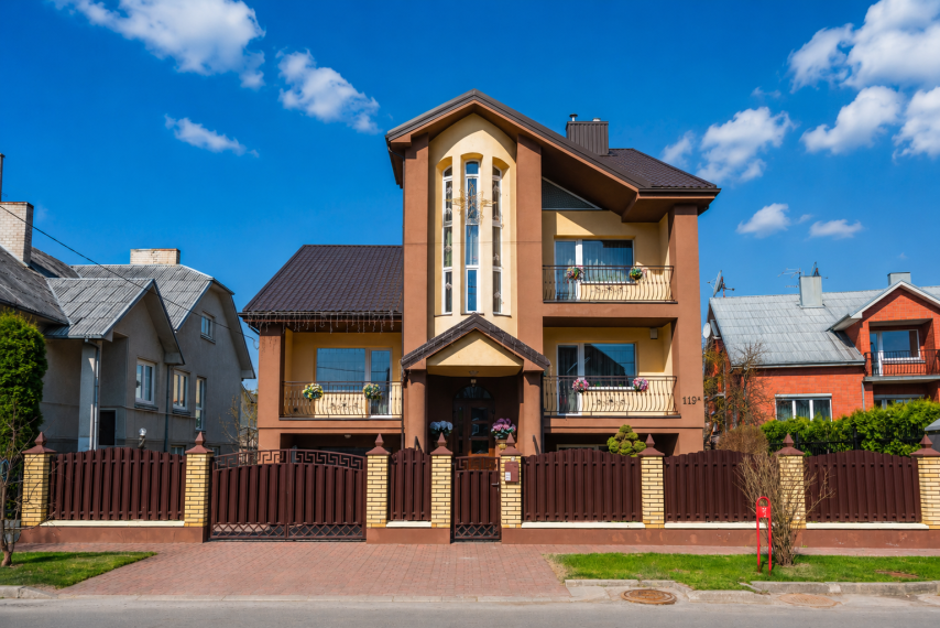 Parduodamas namas V. Kudirkos g., Centras, Šiaulių m., Šiaulių m. sav., 285.00 m² ploto 6 kambariai 1