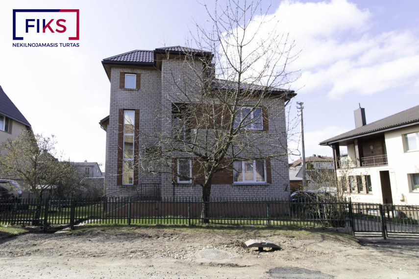 Parduodamas namas Kaltinėnų g., Sargėnai, Kauno m., Kauno m. sav., 70.00 m² ploto 3 kambariai 2