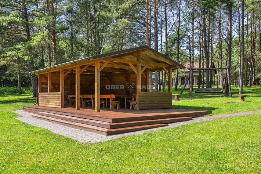 Parduodamas namas Abromiškio k., Anykščių r. sav., 594.12 m2 ploto, 2 aukštai 20