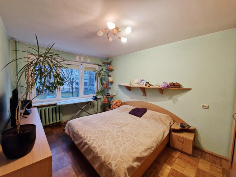 Parduodamas butas Vaižganto g., Dauniškio, Utenos m., Utenos r. sav., 60.91 m² ploto 3 kambariai 1