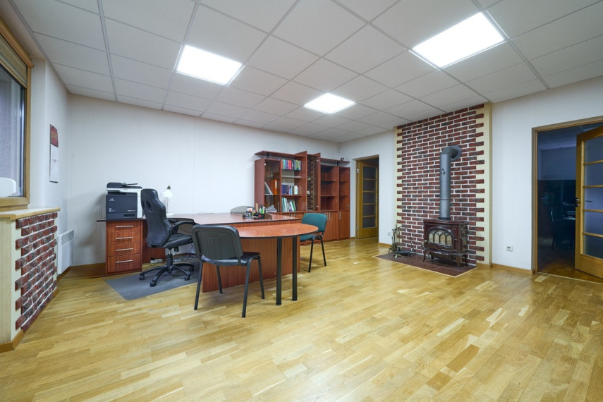Parduodamos administracinės, kitos paskirties patalpos Klaipėdos m. sav., Klaipėdos m., Senamiestis, I.Kanto g, 58.3 m2 ploto 8