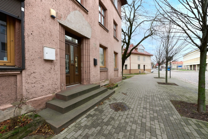 Parduodamos administracinės, kitos paskirties patalpos Klaipėdos m. sav., Klaipėdos m., Senamiestis, I.Kanto g, 58.3 m2 ploto 12