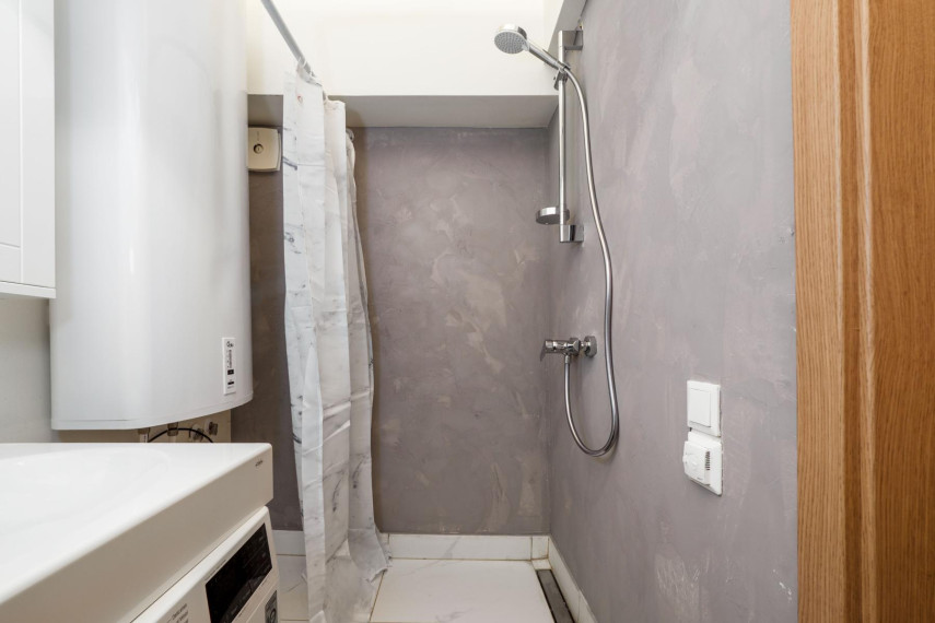 Parduodamas butas Žvėrynas, Vilniaus m., Vilniaus m. sav., 16.00 m² ploto 1 kambarys 18