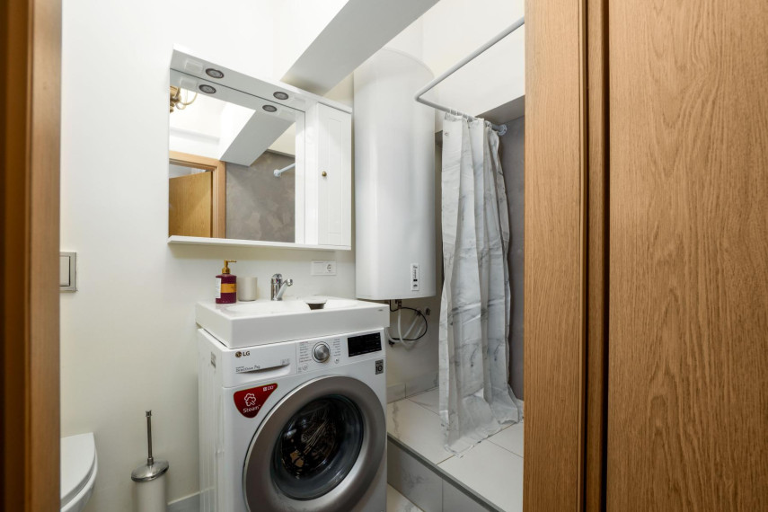 Parduodamas butas Žvėrynas, Vilniaus m., Vilniaus m. sav., 16.00 m² ploto 1 kambarys 19