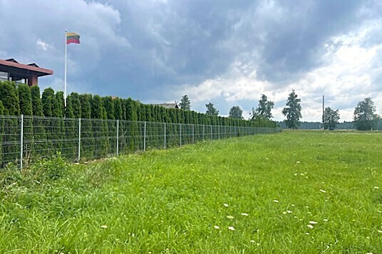 PARDUODAMAS 40 ARŲ GYVENAMOSIOS PASKIRTIES SKLYPAS LIEKUPIO G. 18, PALIŪNIŠKYJE, PANEVĖŽIO PRIEMIESTYJE 14